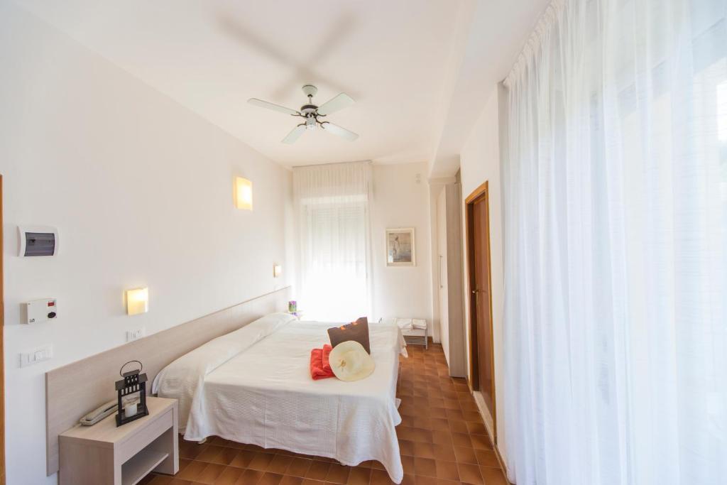 Hotel Adler Gabicce Mare Phòng bức ảnh