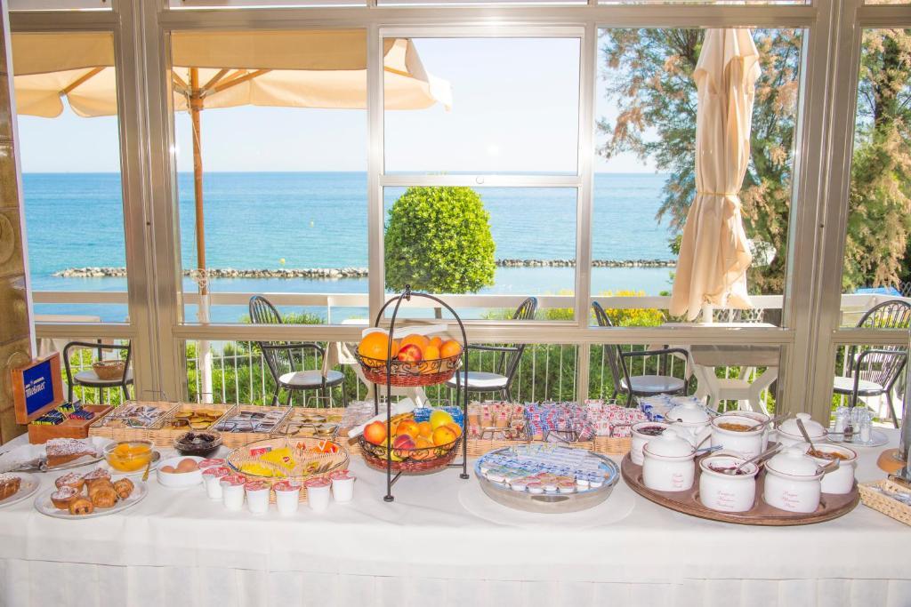 Hotel Adler Gabicce Mare Ngoại thất bức ảnh