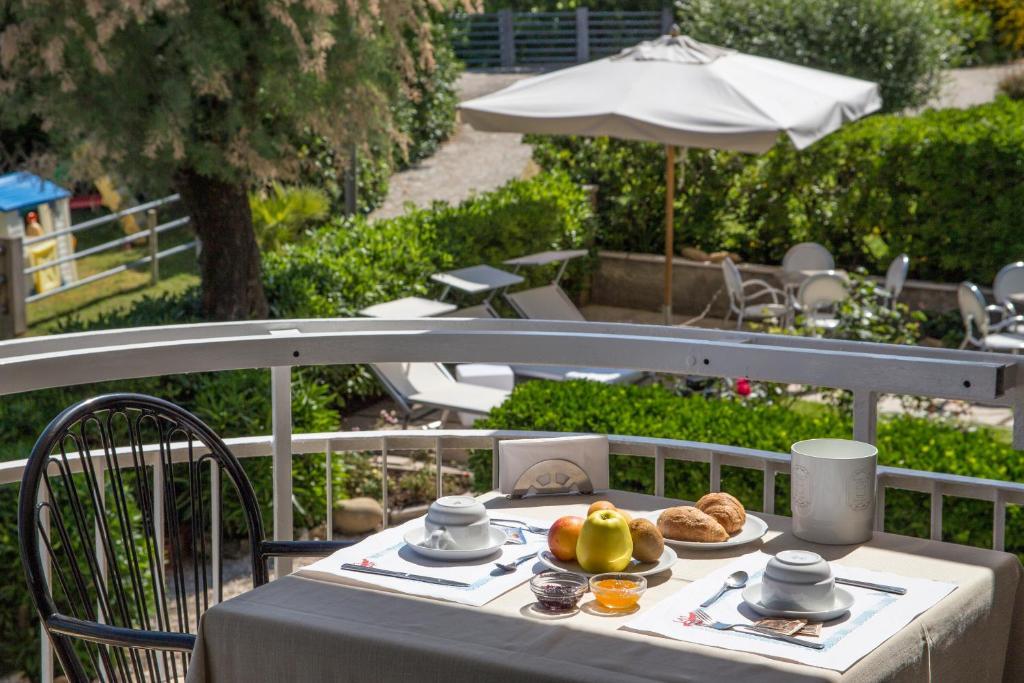Hotel Adler Gabicce Mare Ngoại thất bức ảnh