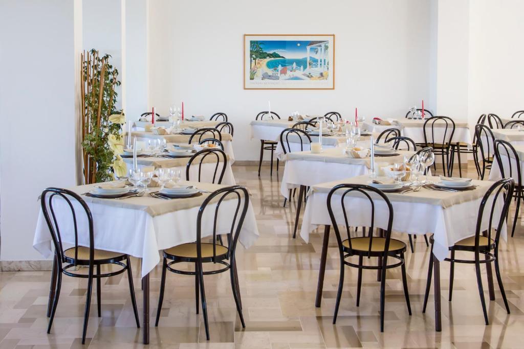 Hotel Adler Gabicce Mare Ngoại thất bức ảnh