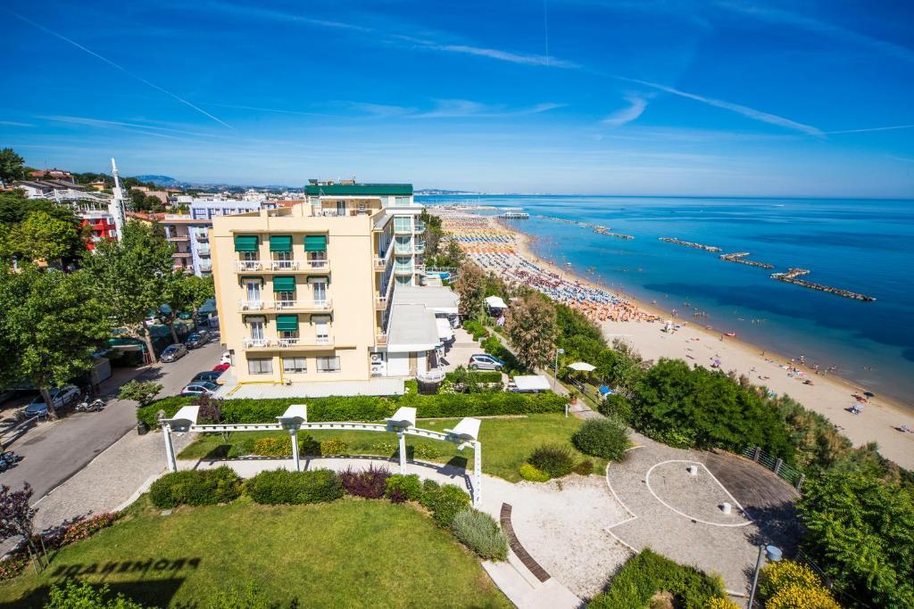 Hotel Adler Gabicce Mare Ngoại thất bức ảnh